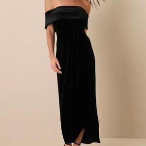 Lulus I'm Enchanted Black Velvet Off-the-shoulder Maxi Dress - Size S